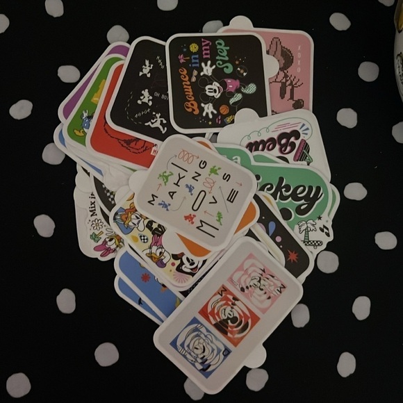 Pick 5 Character Stickers - Picture 4 of 9